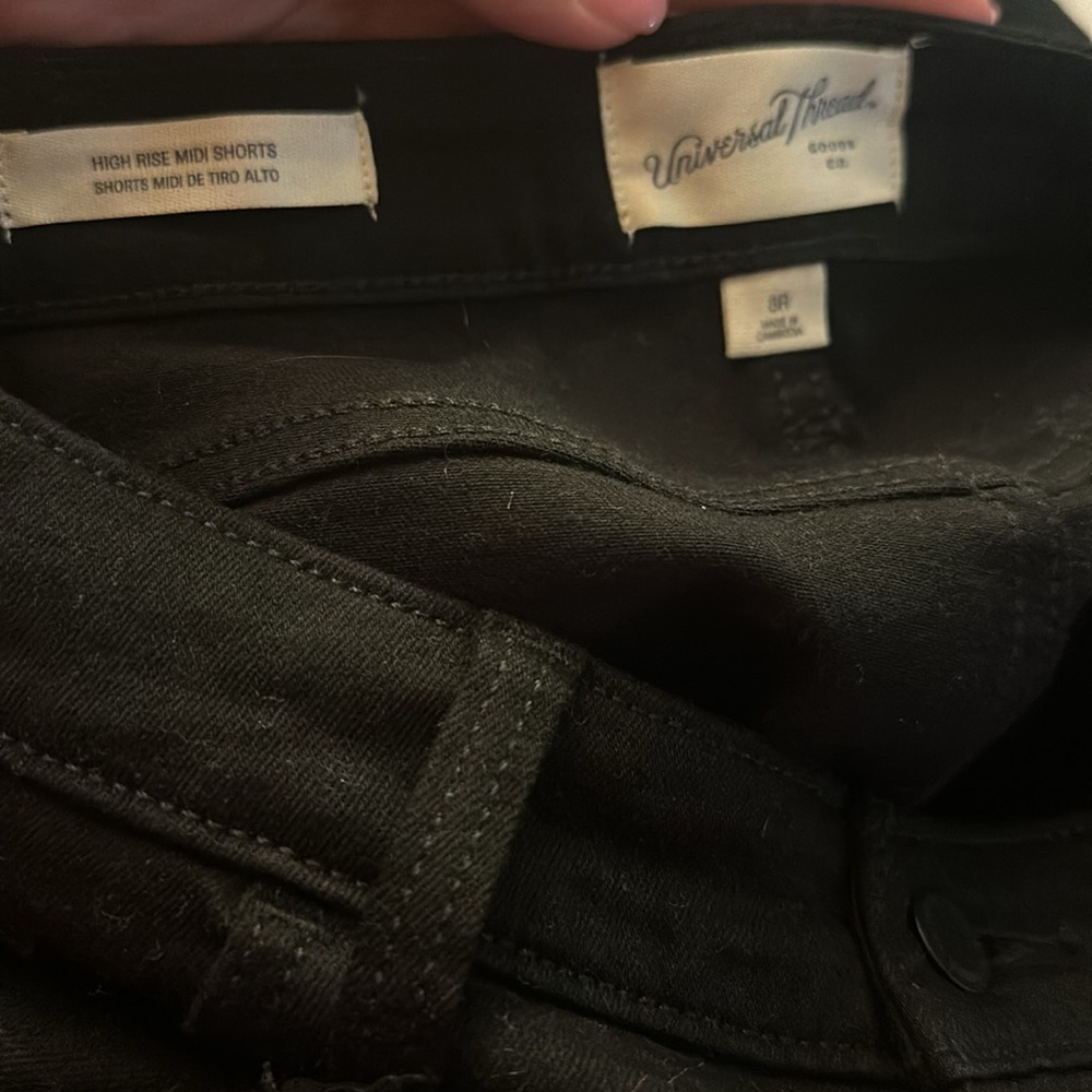 Universal Thread - Picture 3 of 3